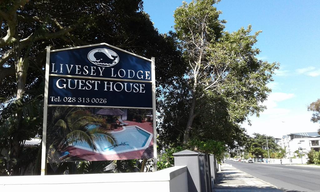 Livesey Lodge Guest House Hermanus Eksteriør billede